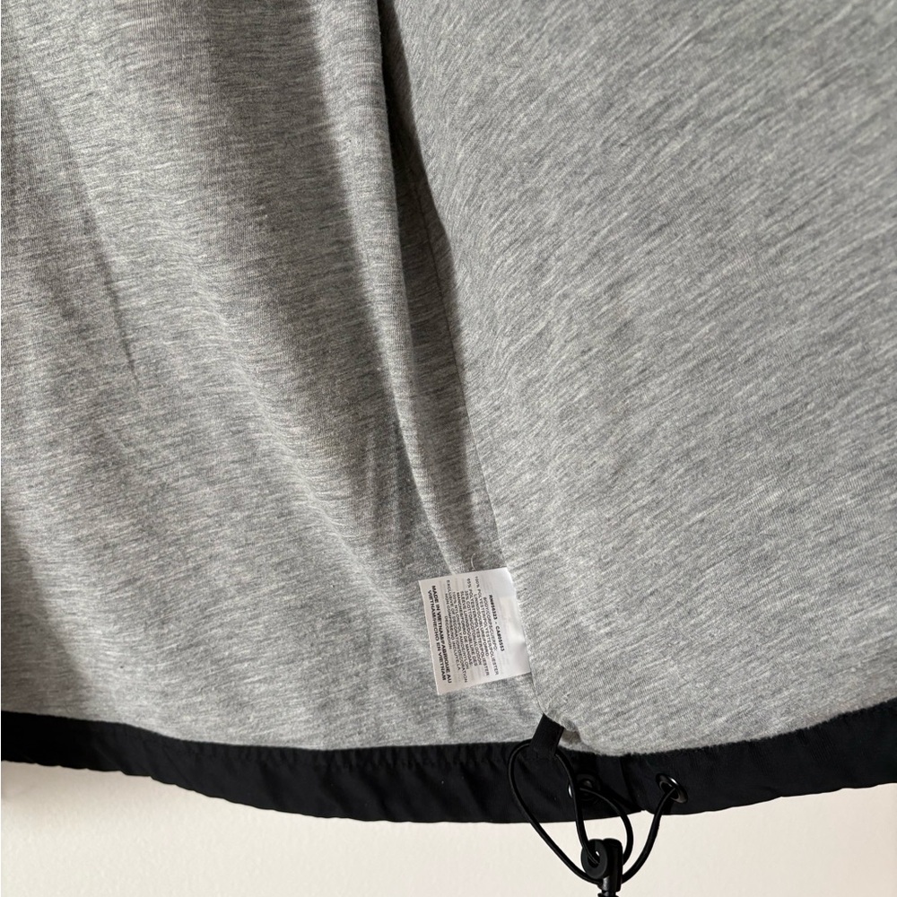 Nike Men's Black Lightweight jacket - Picture 6 of 11